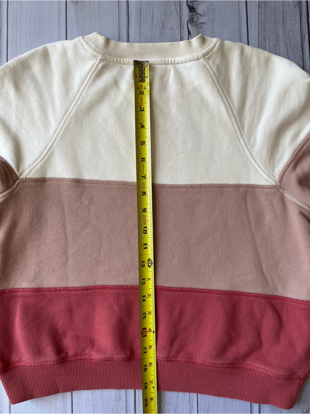 Spiritual Gangster Bridget raglan triblock crew pull over sweatshirt. Size small - Picture 14 of 15